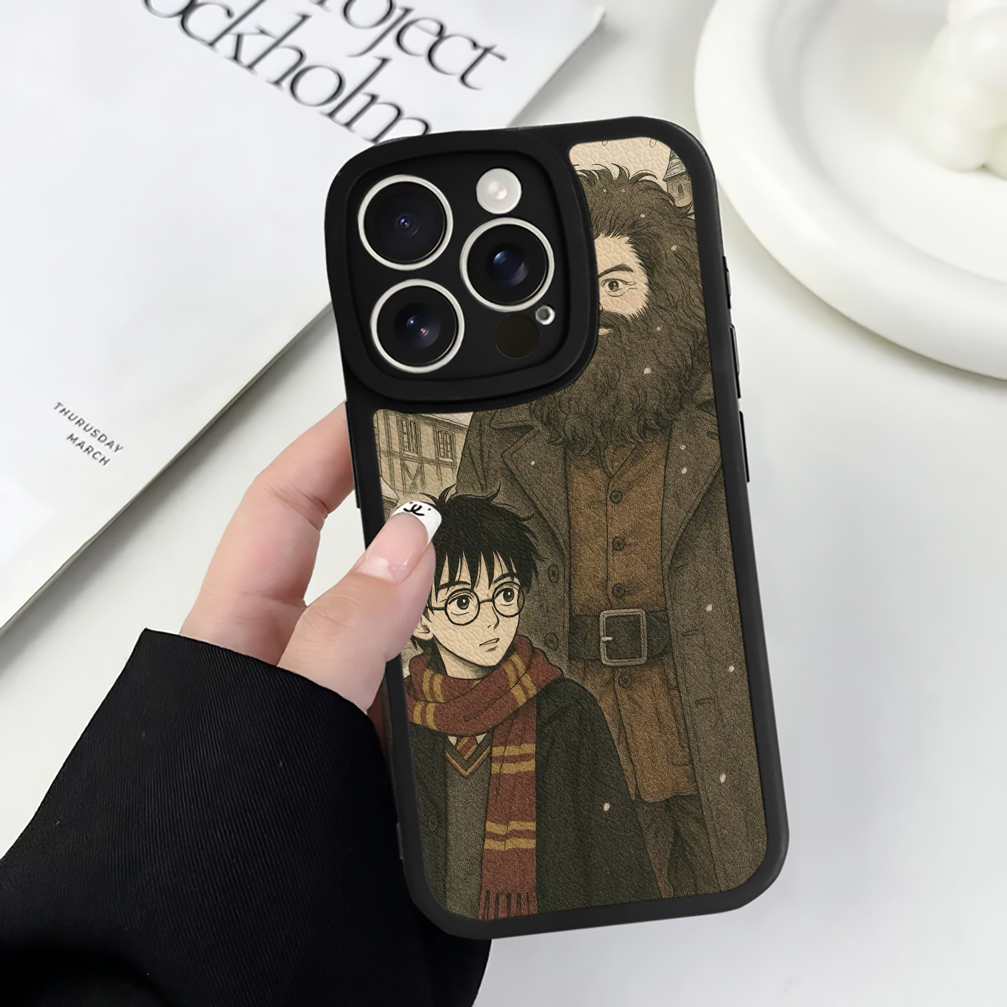 （画像用） Harry Potter ハリー・ポッターシリーズ 【iPhone 16シリーズ対応】シリコンスマホケース（レザー調） 材質：シリコン
